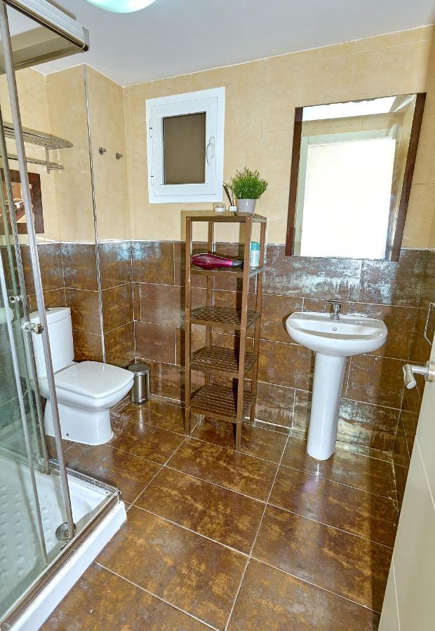 Holidays2Malaga Salitre 3 Bedroom Up To 7 People High Speed Wifi 外观 照片